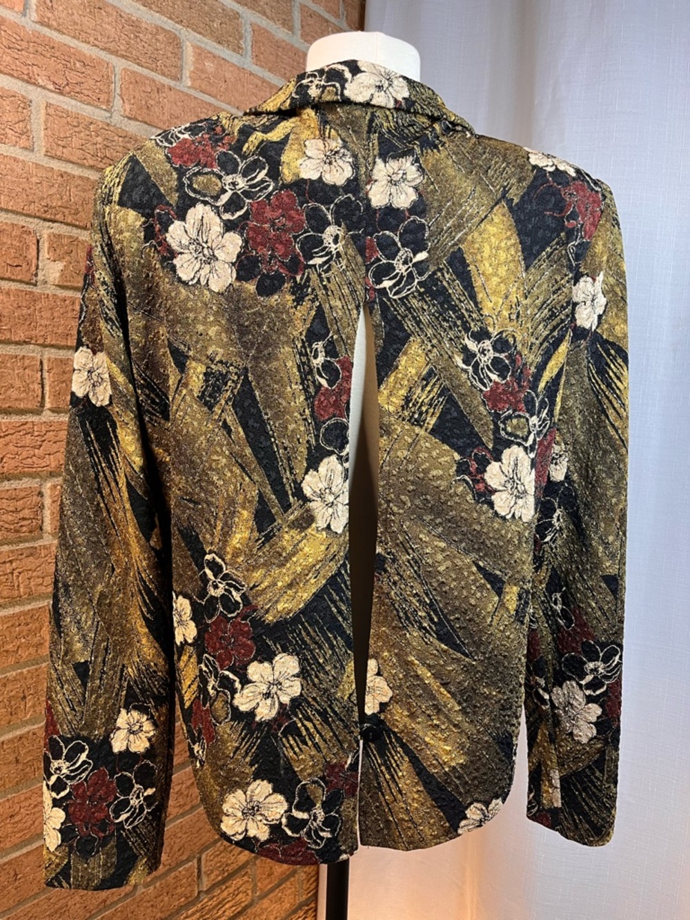 K & Company textured, nature-inspired floral jacket with open back detail- 12